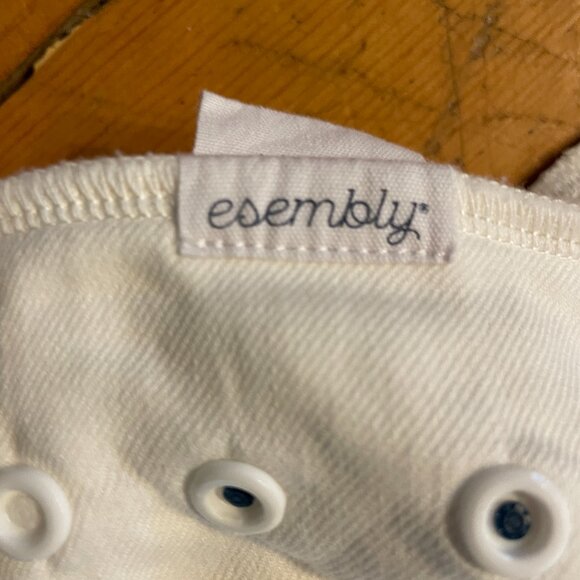 Bundle of qty. 3 Esembly inners  + 1 outer newborn cloth / reusable diapers - Picture 4 of 5